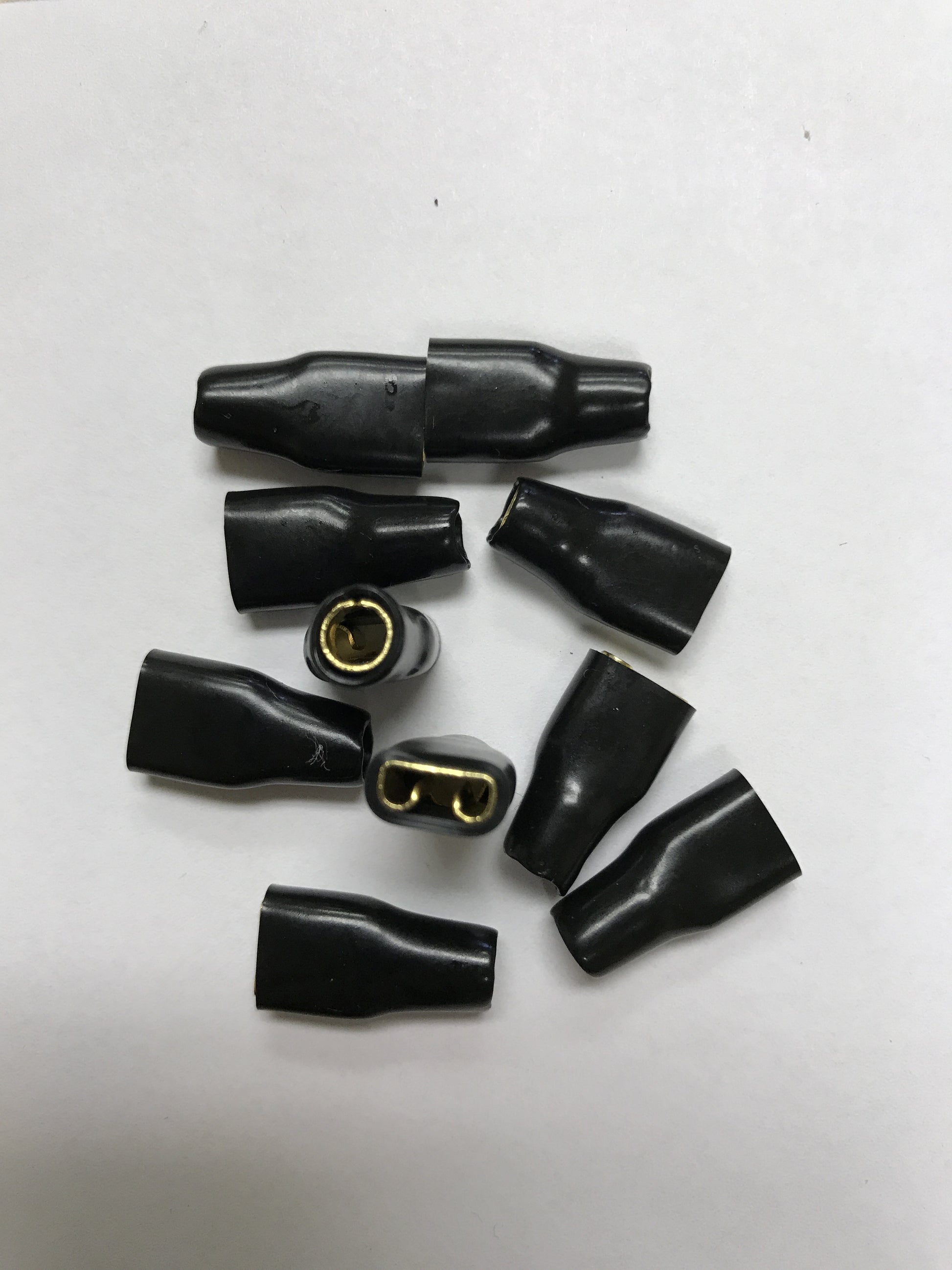 FS10B Femal Spade Terminals with PVC Boot Black