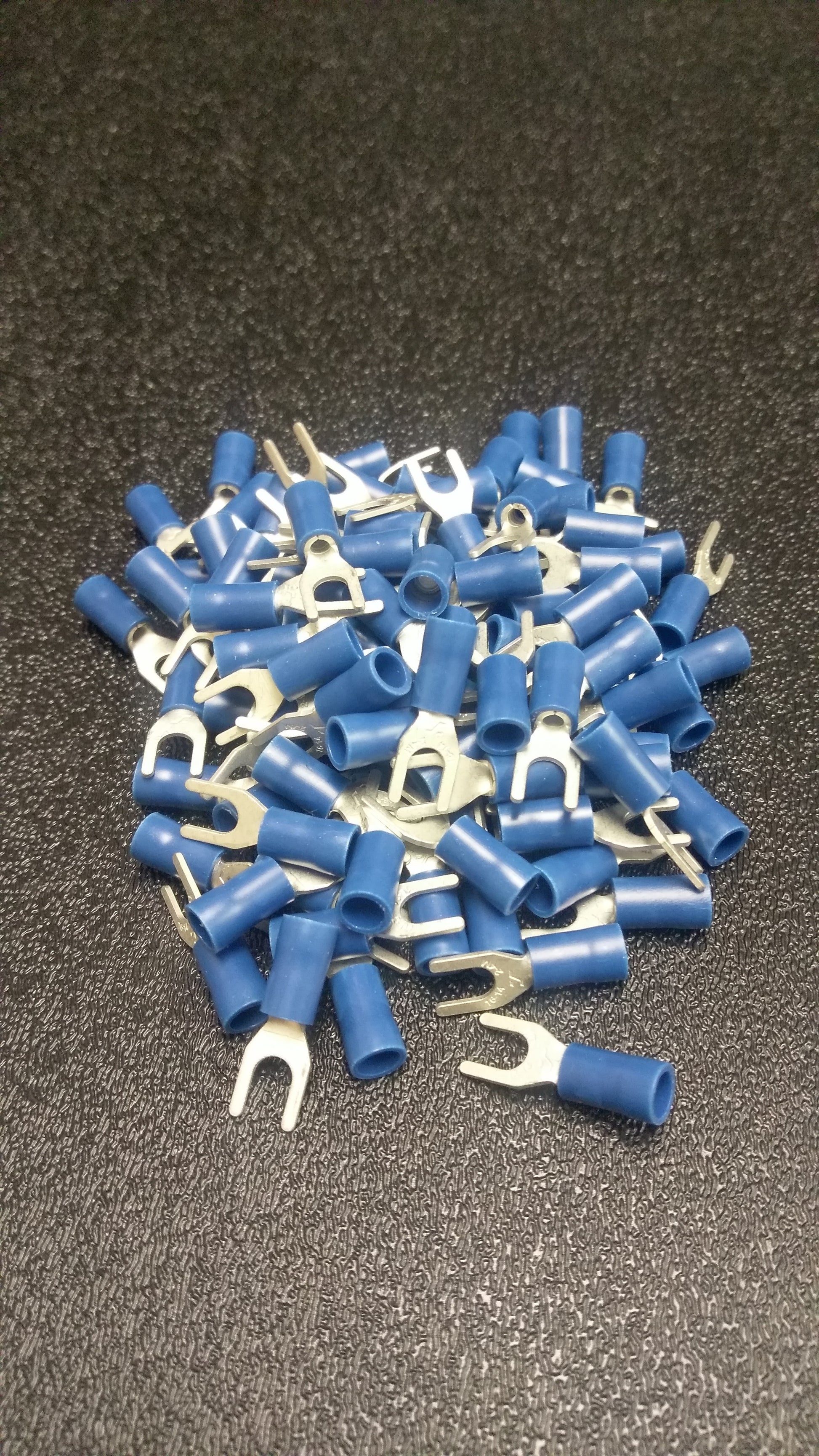 ST8B Spade Terminals 14/16 Gauge #8 Opening